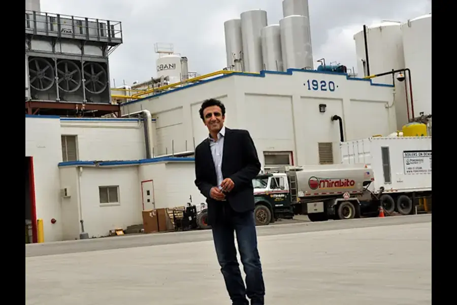 Hamdi Ulukaya: The Immigrant Founder Who Built Chobani 3 Ulukaya bought the shuttered Kraft plant in 2005